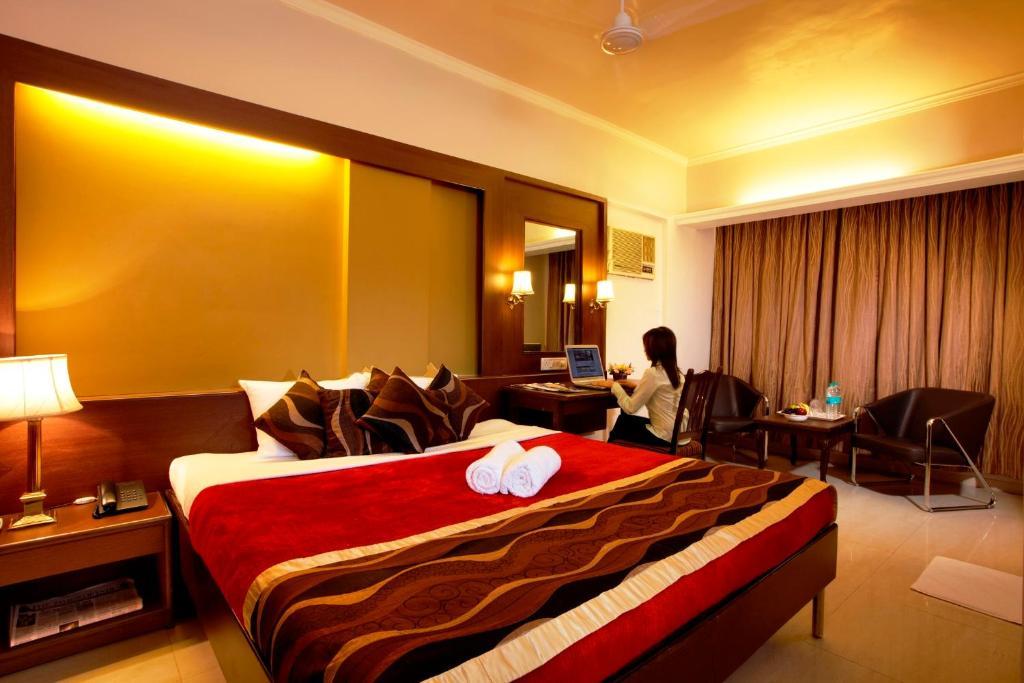 Avion Hotel Mumbai Exterior photo
