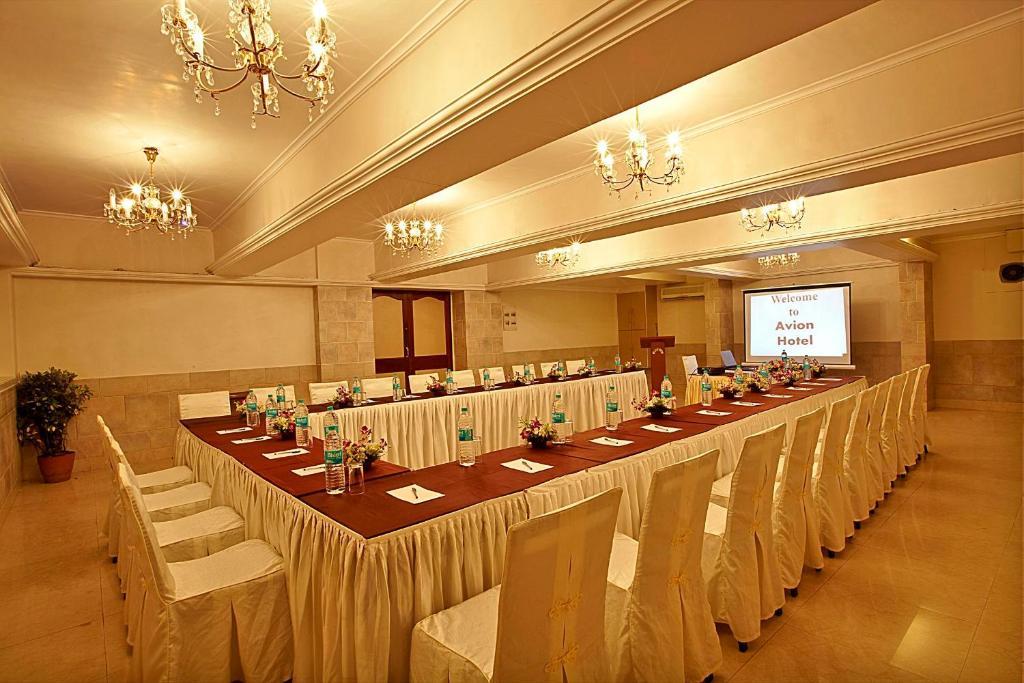 Avion Hotel Mumbai Exterior photo