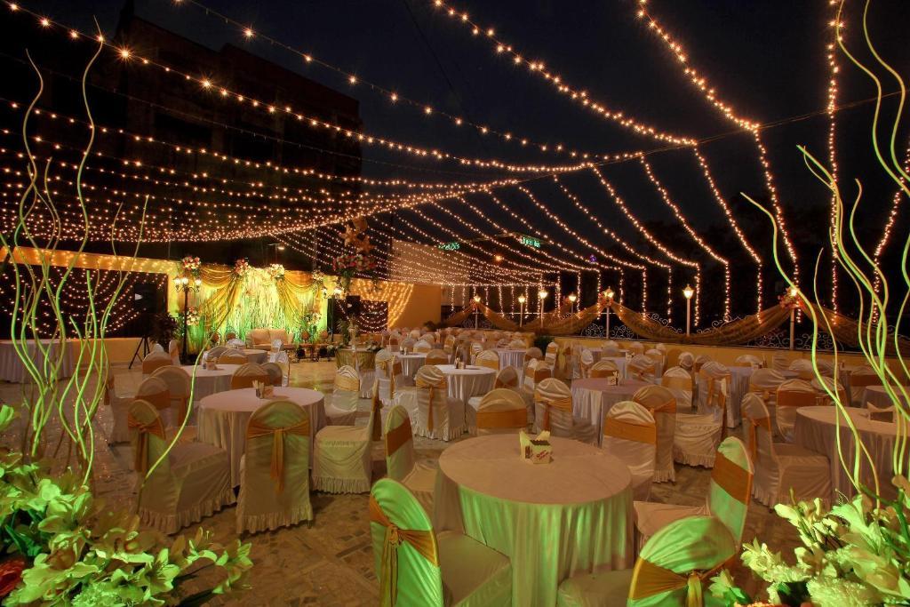 Avion Hotel Mumbai Exterior photo
